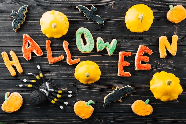 Free photo halloween cookies and various decorations