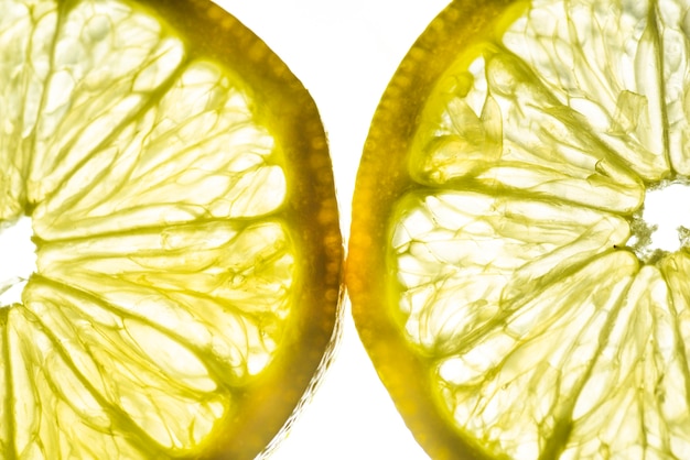 Free Photo halves slices of lemon close-up