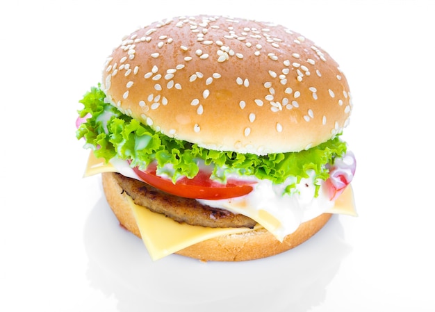 Free Photo hamburger with cheese, lettuce and tomatoes