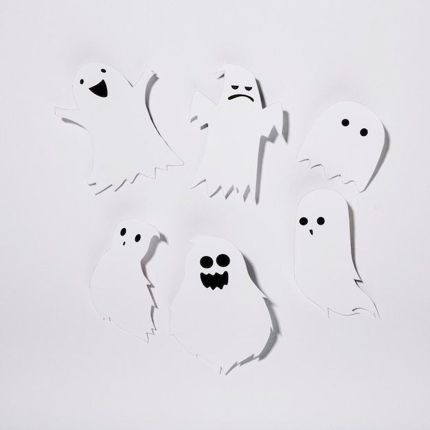 Free Photo handmade paper ghosts with funny faces