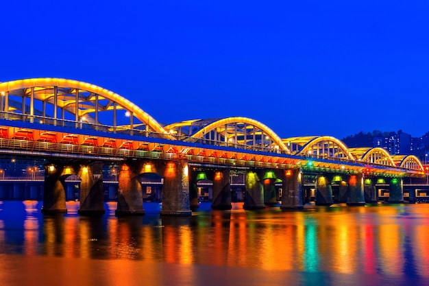 Free photo hangang bridge at night in seoul, south korea