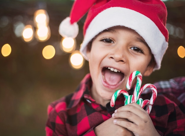 Free photo happy boy celebrating christmas