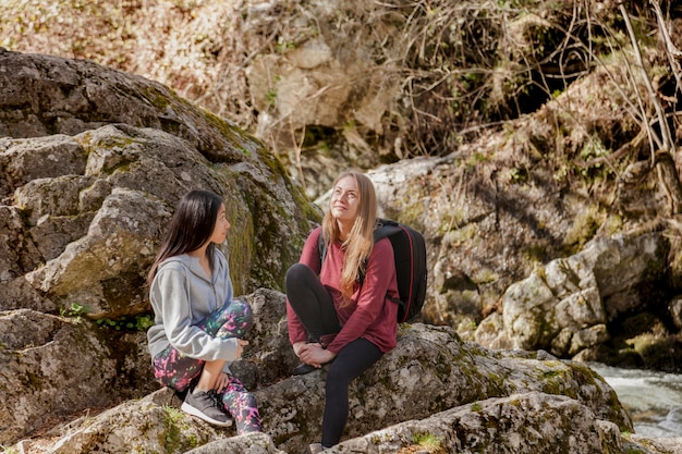 Happy friends spending the day in the countryside