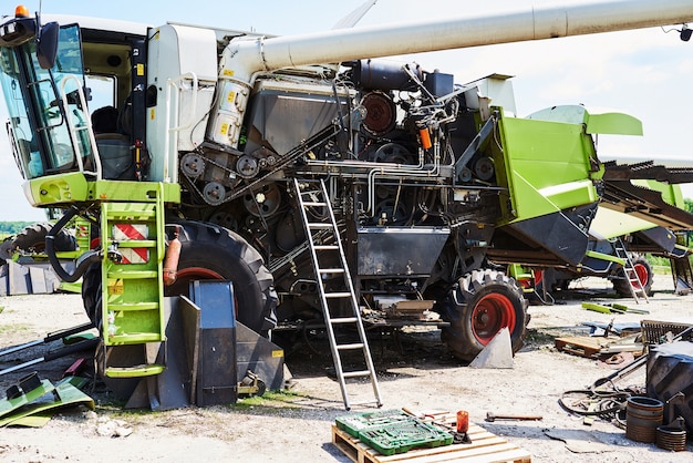 Free photo harvesters and combine parts at the plant are waiting for sales