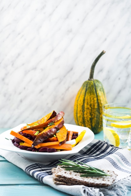 Free Photo healthy food composition with salad and drink