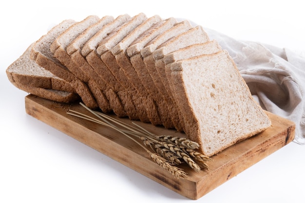 Free Photo healthy wholemeal bread slices isolated on white background