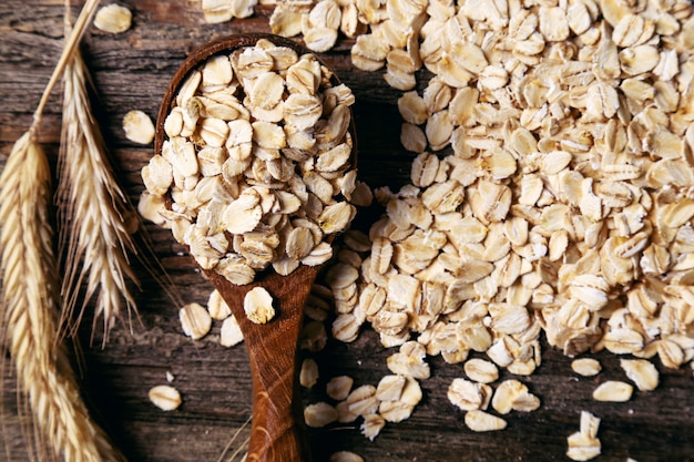 Heap of oats in a spoon