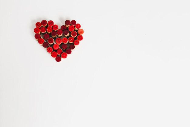 Free photo heart made of wooden blocks