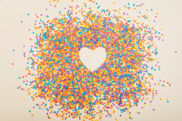 Free photo heart shape from small circles