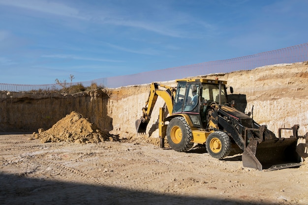 Free Photo heavy excavator for digging on day light