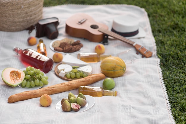 Free photo high angle delicious food on cloth