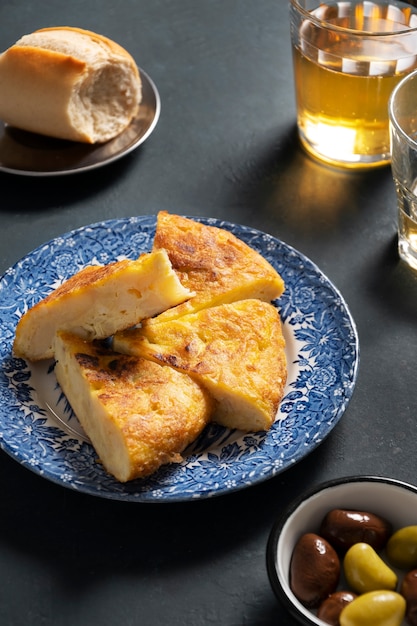 Free photo high angle delicious spanish tortilla still life