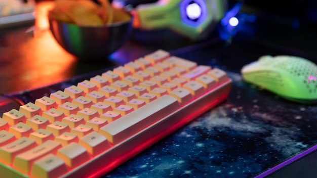 Free photo high angle keyboard with lights