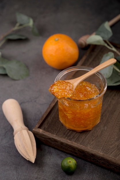 Free photo high view organic homemade marmalade in glass