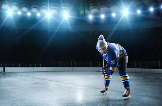 Free photo hockey player