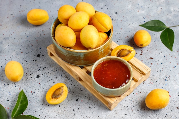 Free photo homemade delicious apricot jam with fresh apricot fruits.