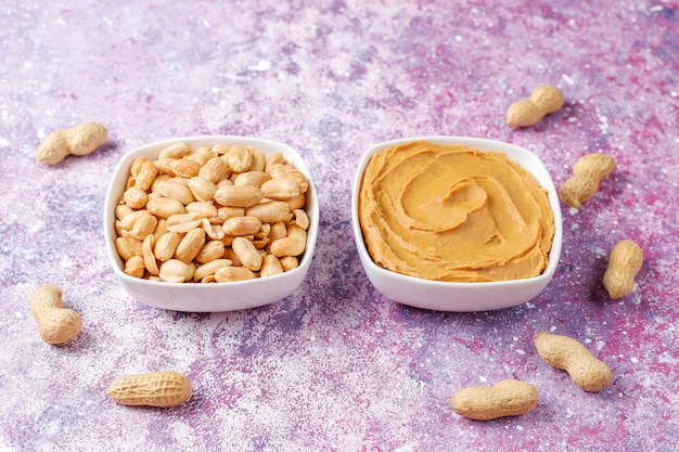 Free photo homemade organic peanut butter with peanuts.