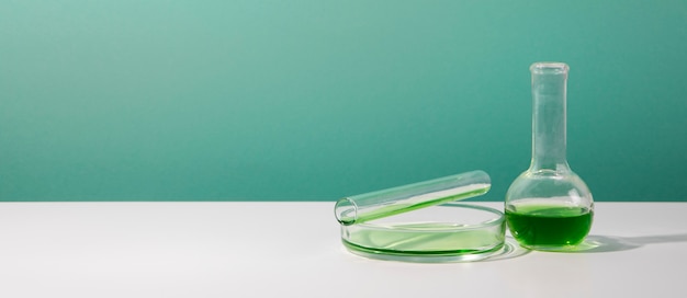 Free photo horizontal science banner with glass containers