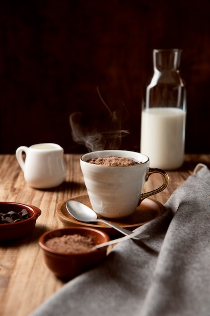 Free photo hot chocolate drink arrangement