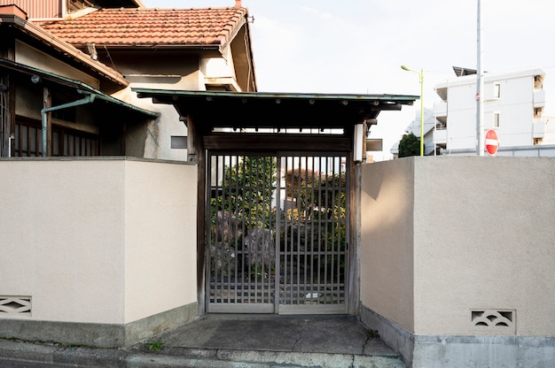 Free photo house entrance japan building with fence