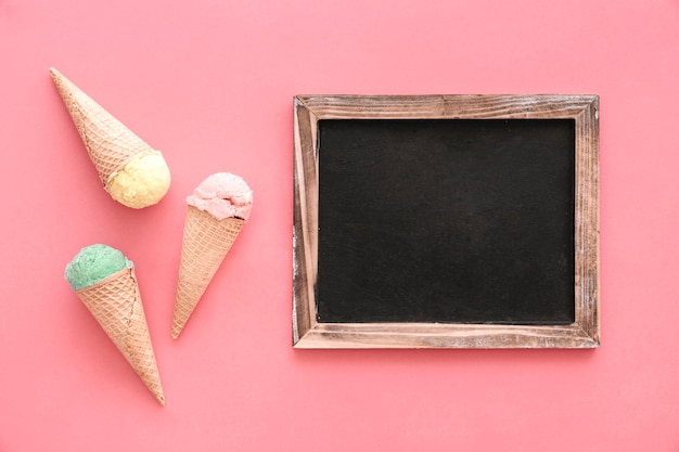 Free photo ice cream background with slate