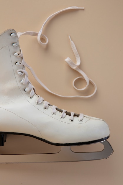 Free photo ice skates in studio still life