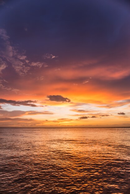 Incredile sunset at sea