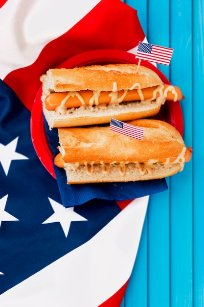 Free Photo independence day concept with hot dogs