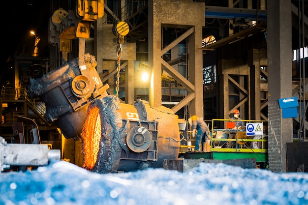 Free photo interior view of a steel factory