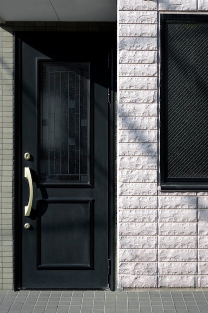 Free photo japanese house entrance