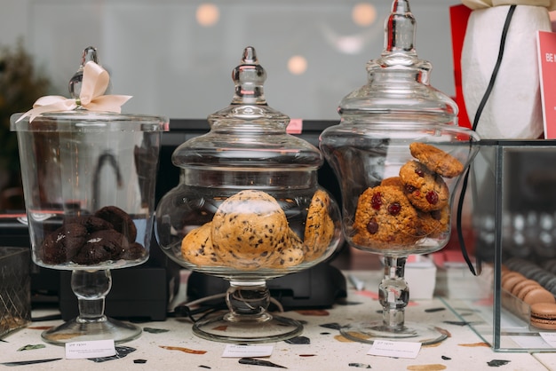 Free photo jars with tasty cookies