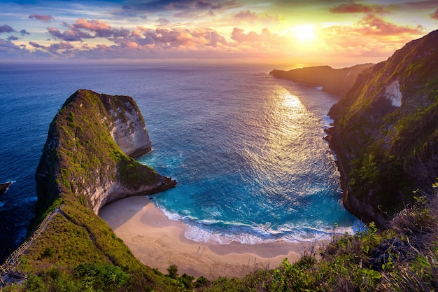 Kelingking Beach at sunset in Nusa Penida island, Bali, Indonesia