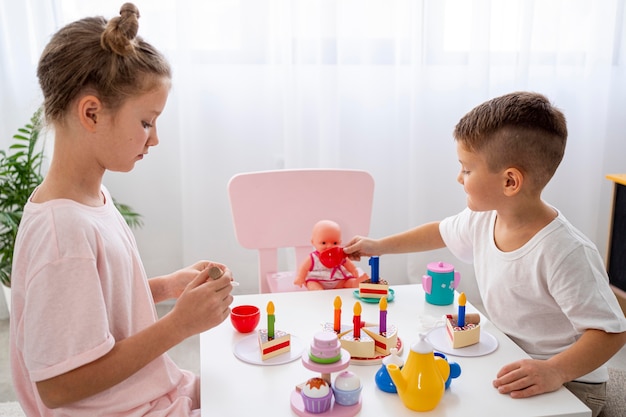 Kids playing a birthday game