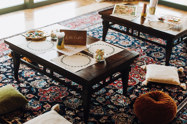 Free photo kids table in restaurant with moroccan style