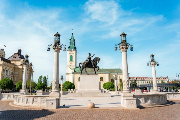 Free Photo king ferdinand i statue in oradea romania