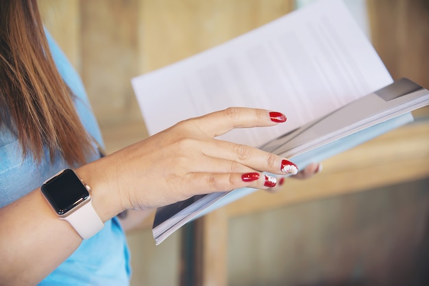 Lady reading a book