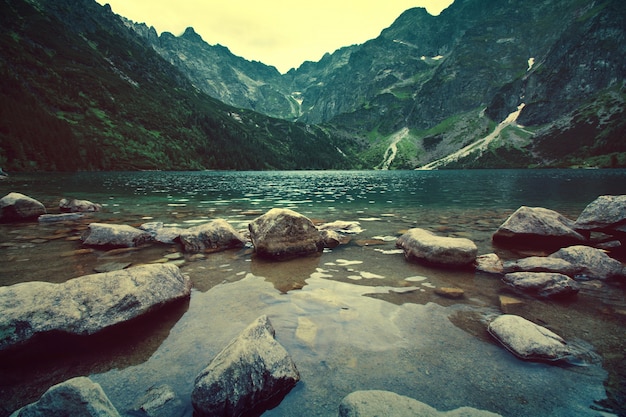 Free photo lake in mountains.