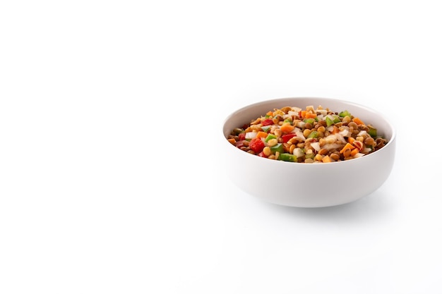 Free photo lentil salad with peppersonion and carrot in a bowl isolated on white background