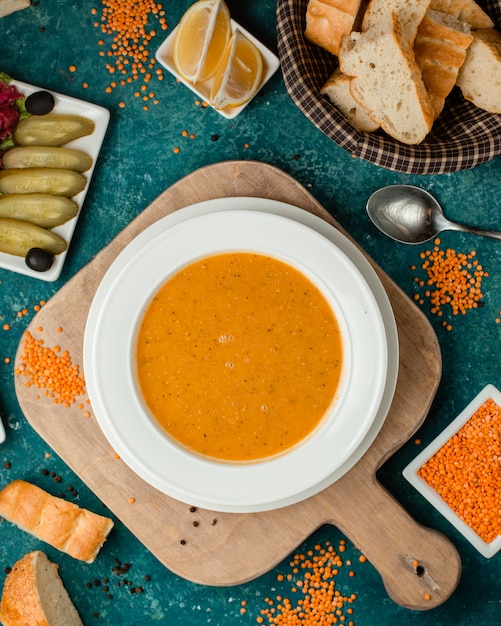 lentil soup with lemon