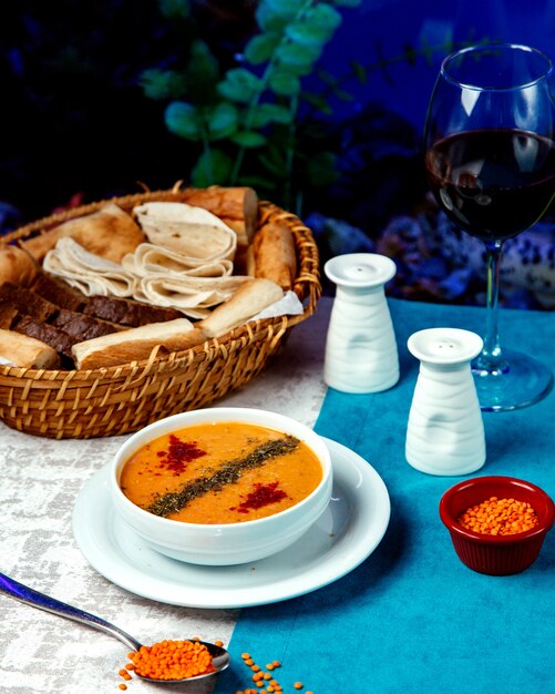 Lentil soup with red pepper and dried herbs