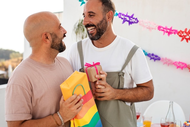 Free photo lifestyle queer couples celebrating birthday