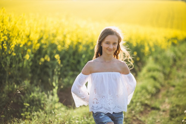 Free Photo little girl in field