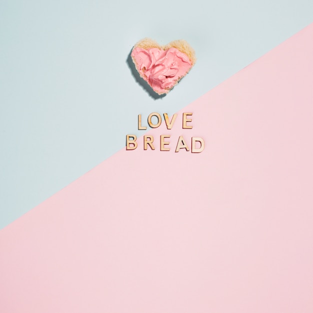 Free Photo love bread