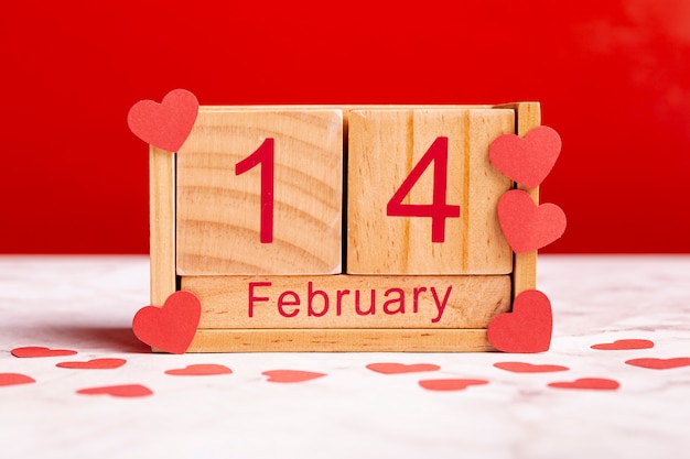 Free photo lovely 14 february wooden calendar