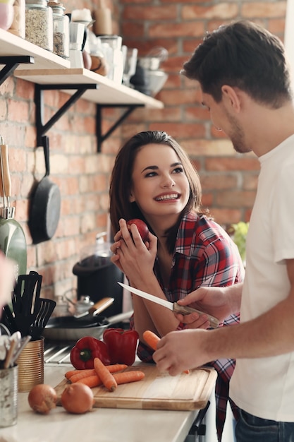 Free Photo lovely couple in the kitchen