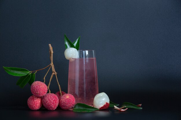 Lychee juice and lychee fruit.