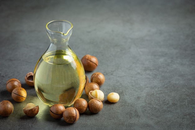 Free photo macadamia oil for relaxing treatment