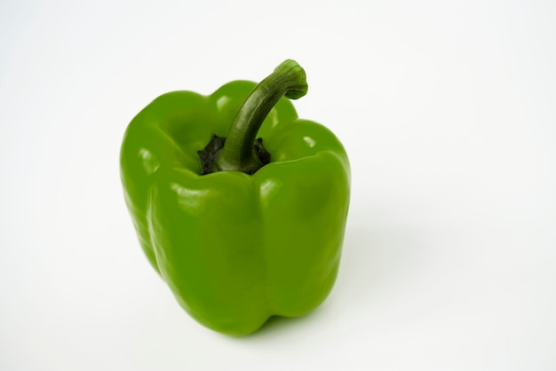 Free photo macro shot of sweet bell pepper isolated on white background