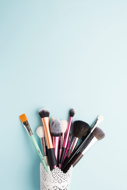 Free photo makeup brushes in package