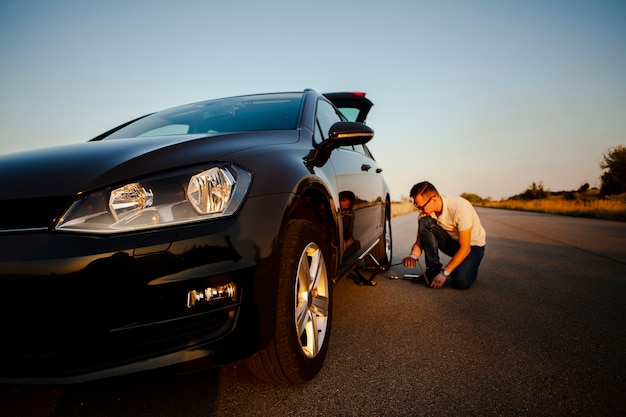 Man repairing the car